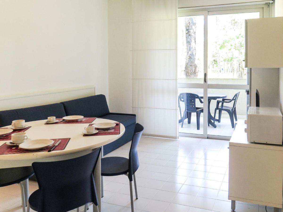 Apartment Parco Hemingway-1 By Interhome Lignano Sabbiadoro Exteriör bild